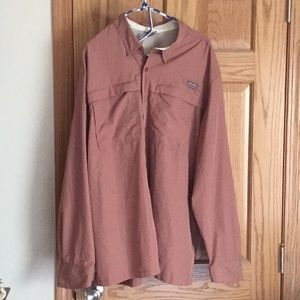 Men’s Eddie Bauer shirt